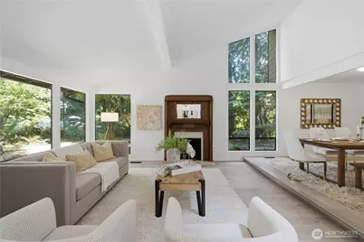 21926 SE 37th St, Sammamish, WA 98075 - Photo 4