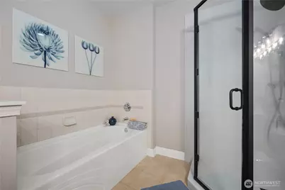 7549 SE 29th Street #103, Mercer Island, WA 98040 - Photo 24
