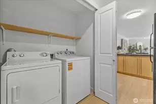 11211 NE 128th St, Kirkland, WA 98034 - Photo 16