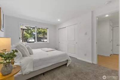 11211 NE 128th Street #K-202, Kirkland, WA 98034 - Photo 10