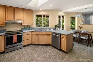 2426 Rosecrans St, Port Townsend, WA 98368 - Photo 10