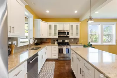 4372 Lakeview Court, Bellingham, WA 98229 - Photo 10