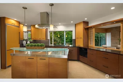 3704 48th Avenue NE, Seattle, WA 98105 - Photo 16
