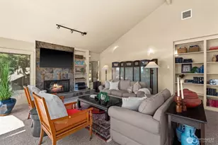 2023 Narrows View Cir NW, Gig Harbor, WA 98335 - Photo 8