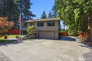 13305 115th Ave NE, Kirkland, WA 98034 - Photo 2