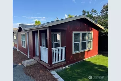 826 Chester Avenue, Bremerton, WA 98337 - Photo 1