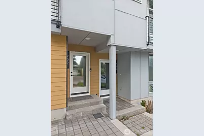 902 N 86th Street, Seattle, WA 98103 - Photo 4