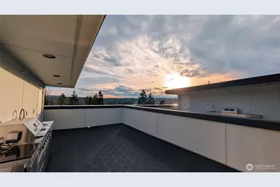 8923 166th Avenue NE #105, Redmond, WA 98052 - Photo 2