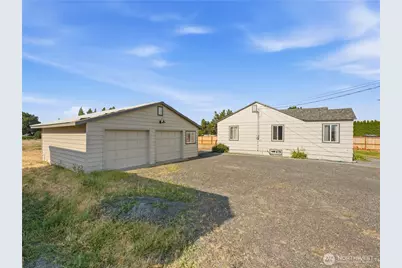 58 S Union, East Wenatchee, WA 98802 - Photo 2