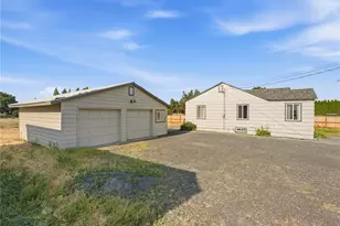 58 S Union, East Wenatchee, WA 98802 - Photo 2