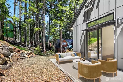 851 Snoqualmie Drive, Snoqualmie Pass, WA 98068 - Photo 12