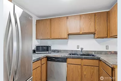 4002 S 158th Street, Tukwila, WA 98188 - Photo 6