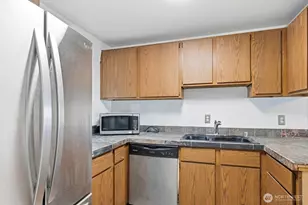 4002 S 158th St, Tukwila, WA 98188 - Photo 6