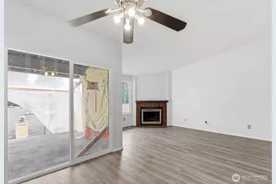 4002 S 158th Street, Tukwila, WA 98188 - Photo 8
