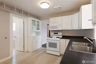 1311 Park Ave, Bremerton, WA 98337 - Photo 16