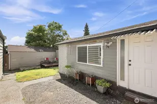 1812 23rd St, Everett, WA 98201 - Photo 24