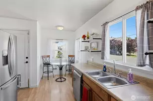 1812 23rd St, Everett, WA 98201 - Photo 14