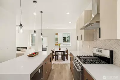 7776 Highland Park Way SW #A, Seattle, WA 98106 - Photo 10