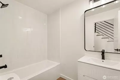 7776 Highland Park Way SW #A, Seattle, WA 98106 - Photo 6