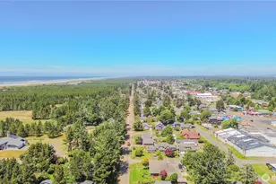 4315 K Pl, Seaview, WA 98644 - Photo 40