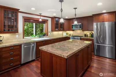6907 184th Street SE, Snohomish, WA 98296 - Photo 8