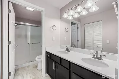 3100 W Commodore Way #305, Seattle, WA 98199 - Photo 26