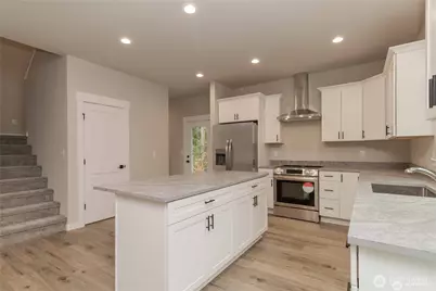 21649 Clear Lake Boulevard SE, Yelm, WA 98597 - Photo 8