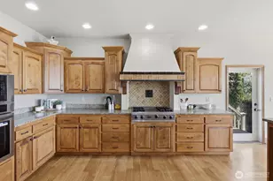 2746 Taylor Rd, Oak Harbor, WA 98277 - Photo 4