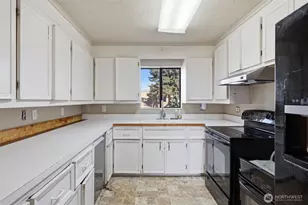 6703 Pioneer Hwy, Stanwood, WA 98292 - Photo 6
