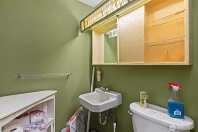 1212 146th Avenue SE, Bellevue, WA 98007 - Photo 22