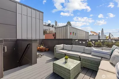 716 11th Avenue E #A, Seattle, WA 98102 - Photo 18