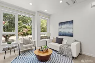 716 11th Ave E, Seattle, WA 98102 - Photo 2