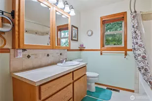 241 Growlers Gulch Rd, Castle Rock, WA 98611 - Photo 10