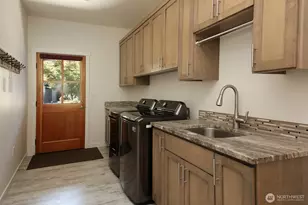 512 Cascade Ave, Langley, WA 98260 - Photo 18