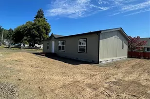 1603 Park Ave, Raymond, WA 98577 - Photo 24