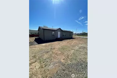 1603 Park Avenue, Raymond, WA 98577 - Photo 2