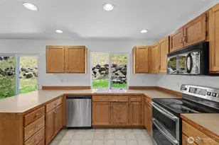 18663 Rainier View Rd SE, Monroe, WA 98272 - Photo 8