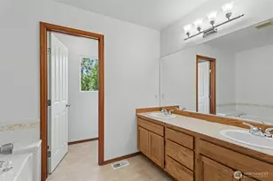 18663 Rainier View Rd SE, Monroe, WA 98272 - Photo 12