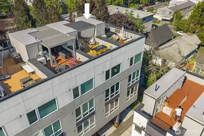 1644 B 20th Avenue, Seattle, WA 98122 - Photo 2