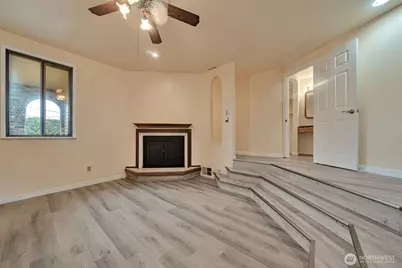 3811 S 239th Street, Kent, WA 98032 - Photo 6