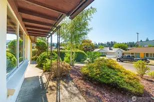 15326 Stone Ave N, Shoreline, WA 98133 - Photo 4