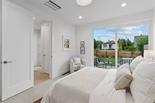 4049 44th Ave SW, Seattle, WA 98116 - Photo 4