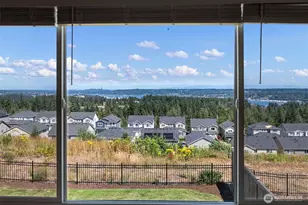 1379 Baker Heights Loop, Bremerton, WA 98312 - Photo 4