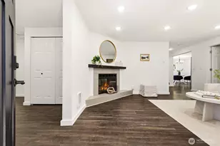 12042 14th Avenue Northeast, Seattle, WA 98125 - Photo 2