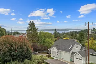 4045 44th Ave SW, Seattle, WA 98116 - Photo 1