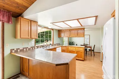 118 N 38th Place, Mount Vernon, WA 98273 - Photo 8