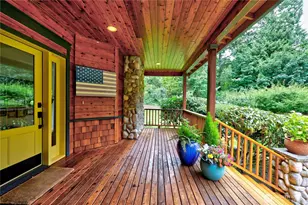 8724 NE Laughing Salmon Ln, Bainbridge Island, WA 98110 - Photo 6