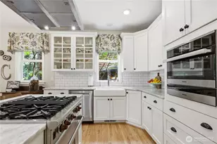 8724 NE Laughing Salmon Ln, Bainbridge Island, WA 98110 - Photo 14