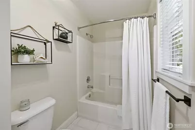 8724 NE Laughing Salmon Lane, Bainbridge Island, WA 98110 - Photo 32
