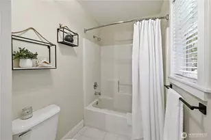 8724 NE Laughing Salmon Ln, Bainbridge Island, WA 98110 - Photo 32